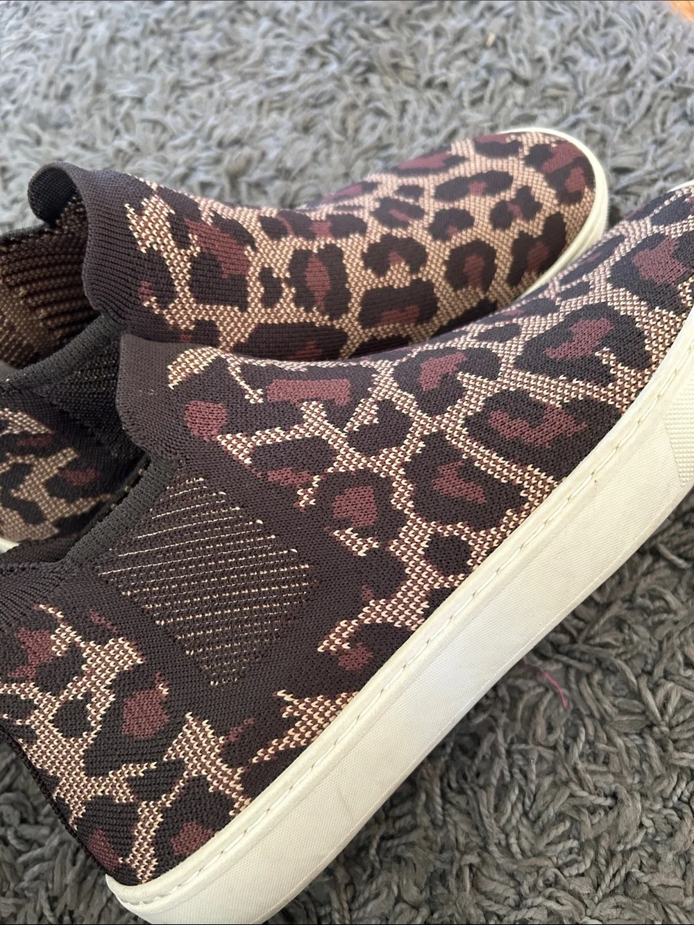 Rothy's Chelsea Sneaker in Wildcat Leopard Print Pull Up Sneaker Booties 9.5